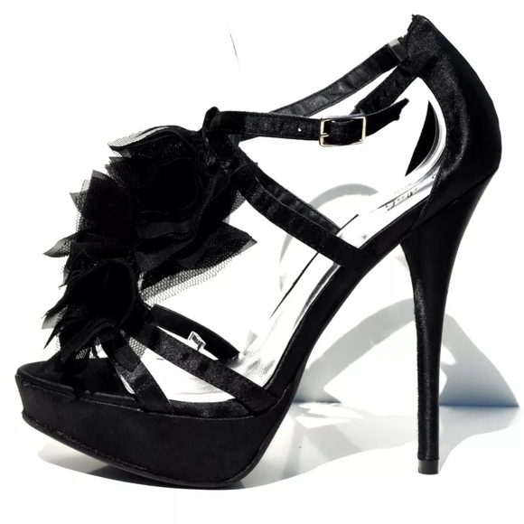 Satin Strappy ruffled lace stiletto heels size 8 Charlotte Russe - Picture 1 of 6